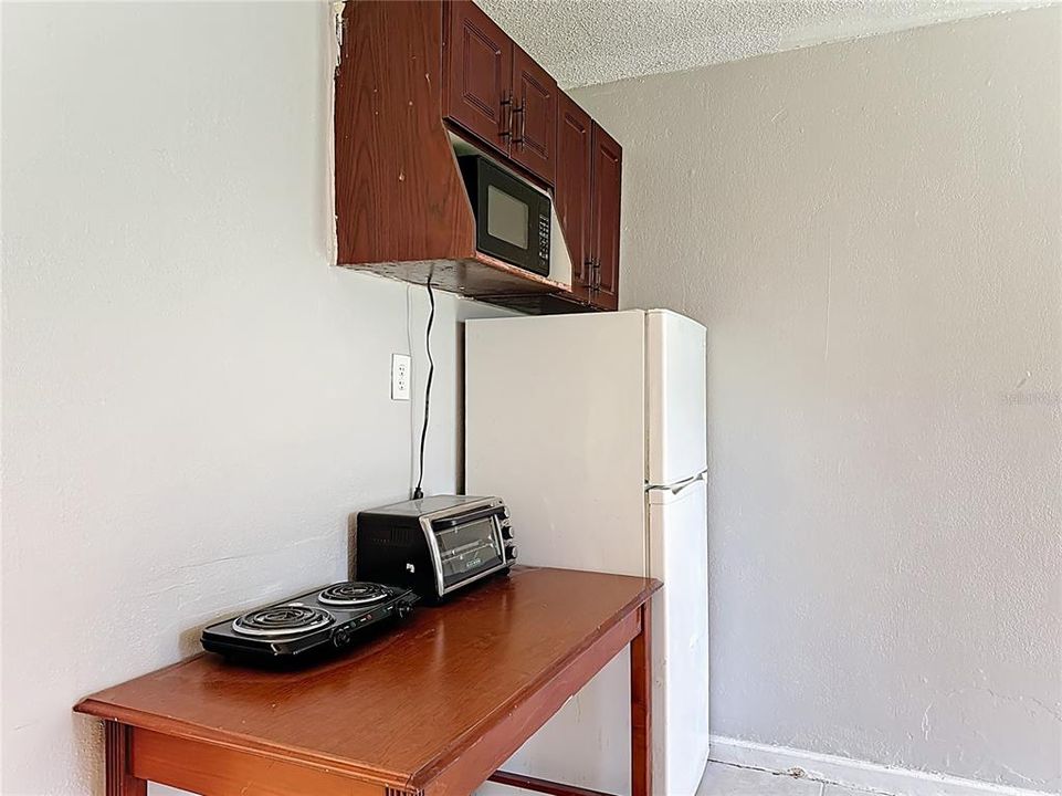 For Sale: $59,900 (0 beds, 1 baths, 276 Square Feet)