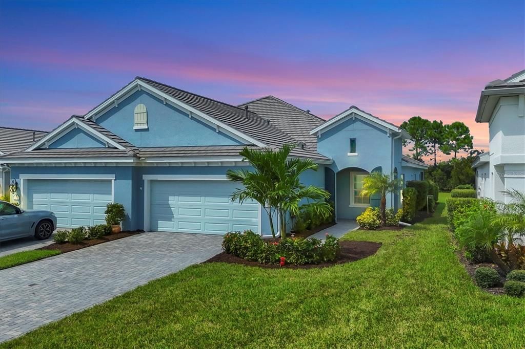 Recently Sold: $429,000 (2 beds, 2 baths, 1617 Square Feet)