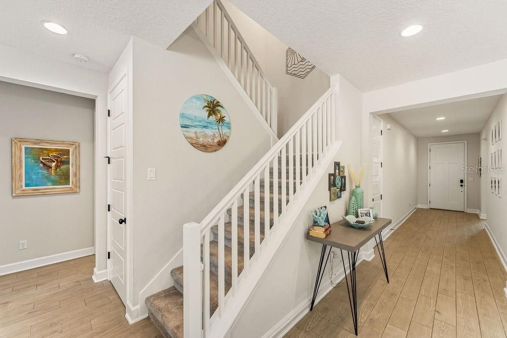 For Sale: $699,000 (4 beds, 3 baths, 2527 Square Feet)