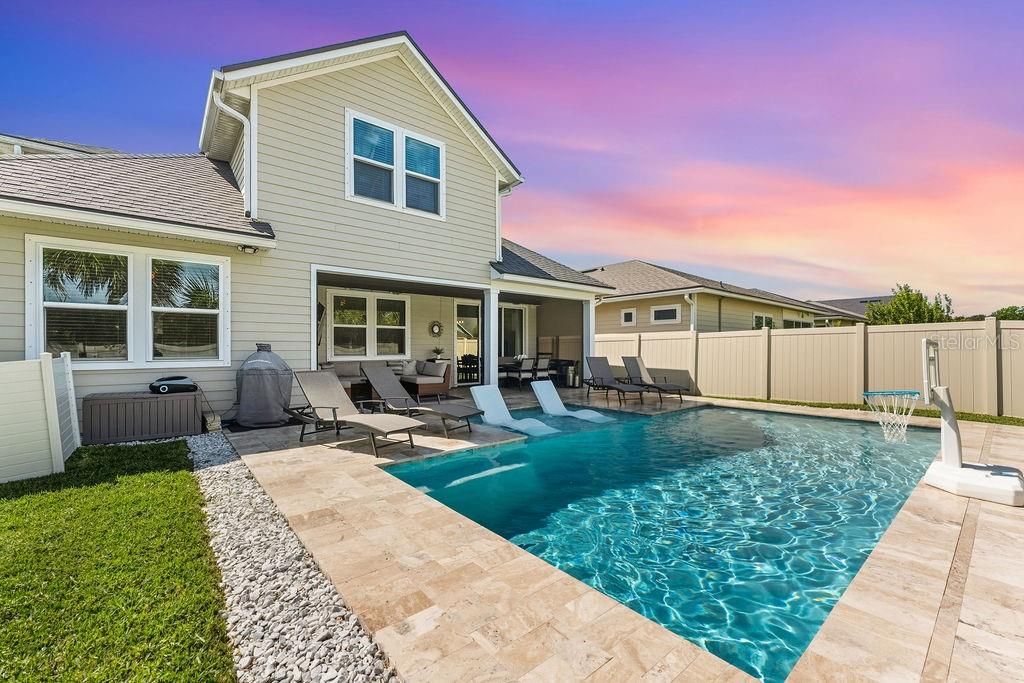 For Sale: $699,000 (4 beds, 3 baths, 2527 Square Feet)