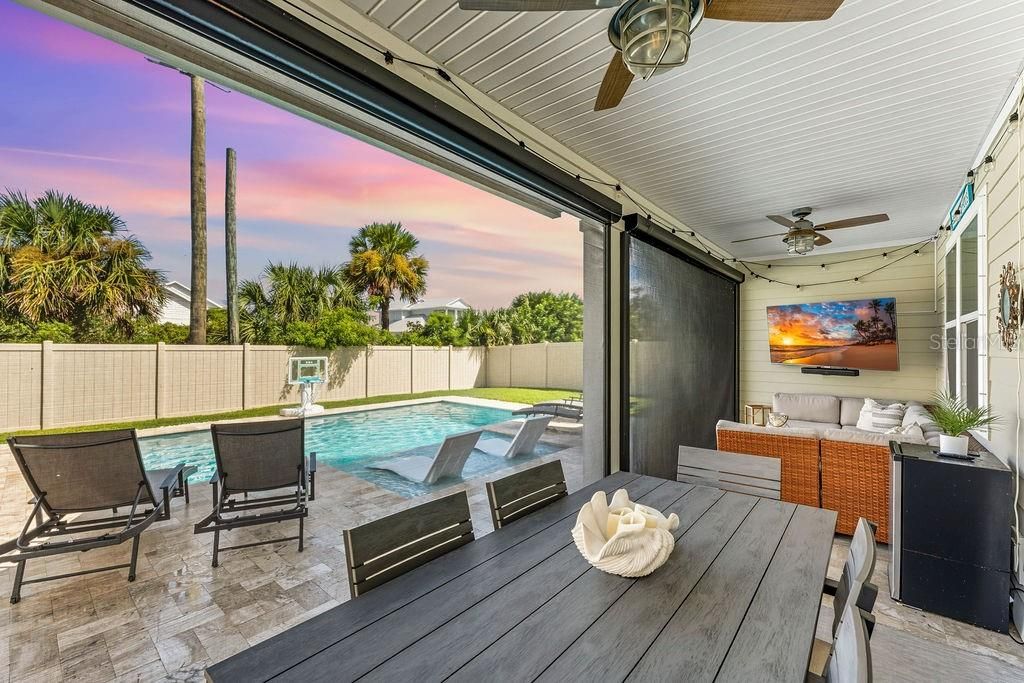 For Sale: $699,000 (4 beds, 3 baths, 2527 Square Feet)