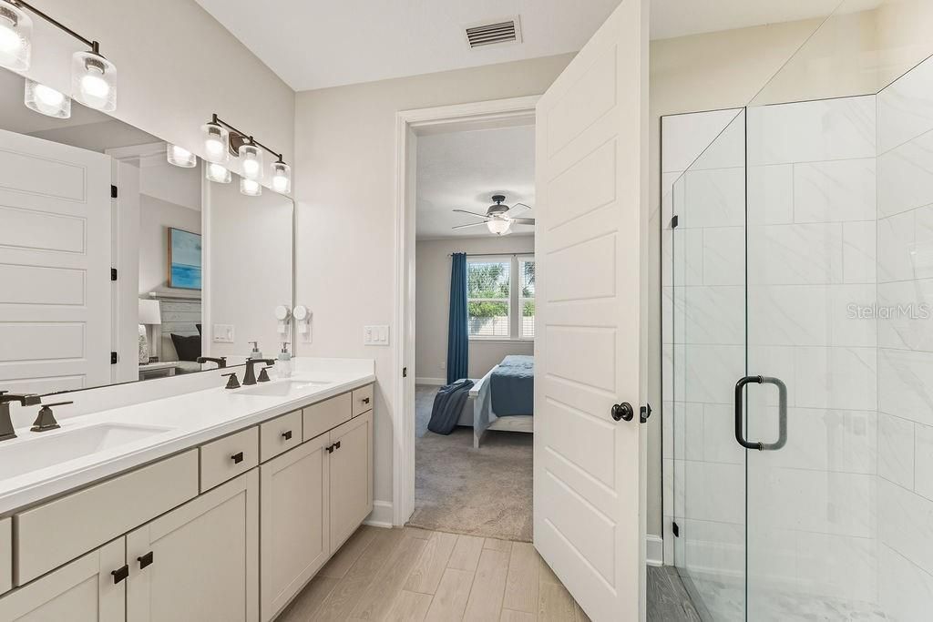 For Sale: $699,000 (4 beds, 3 baths, 2527 Square Feet)