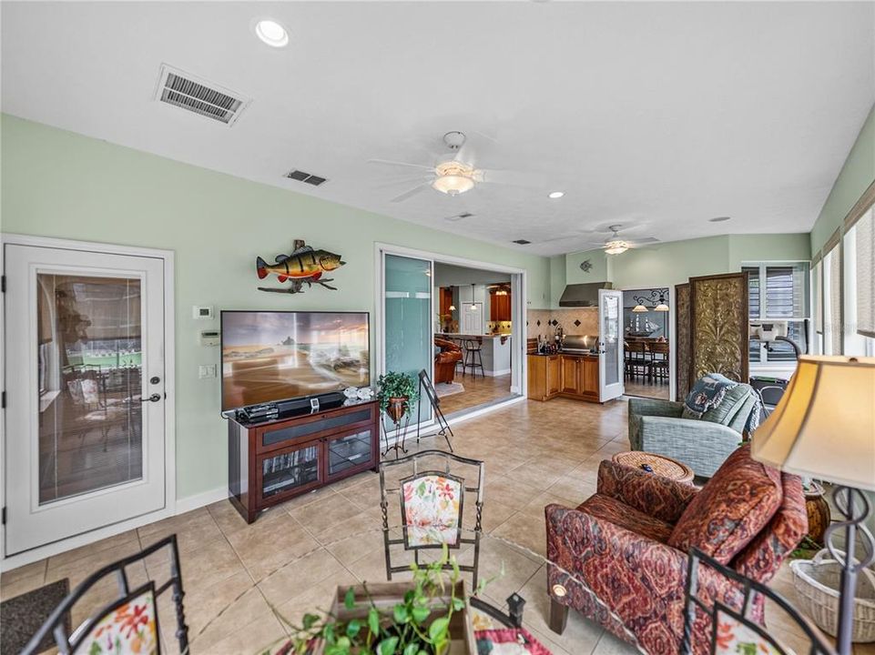 待售: $1,100,000 (3 贝兹, 3 浴室, 3281 平方英尺)