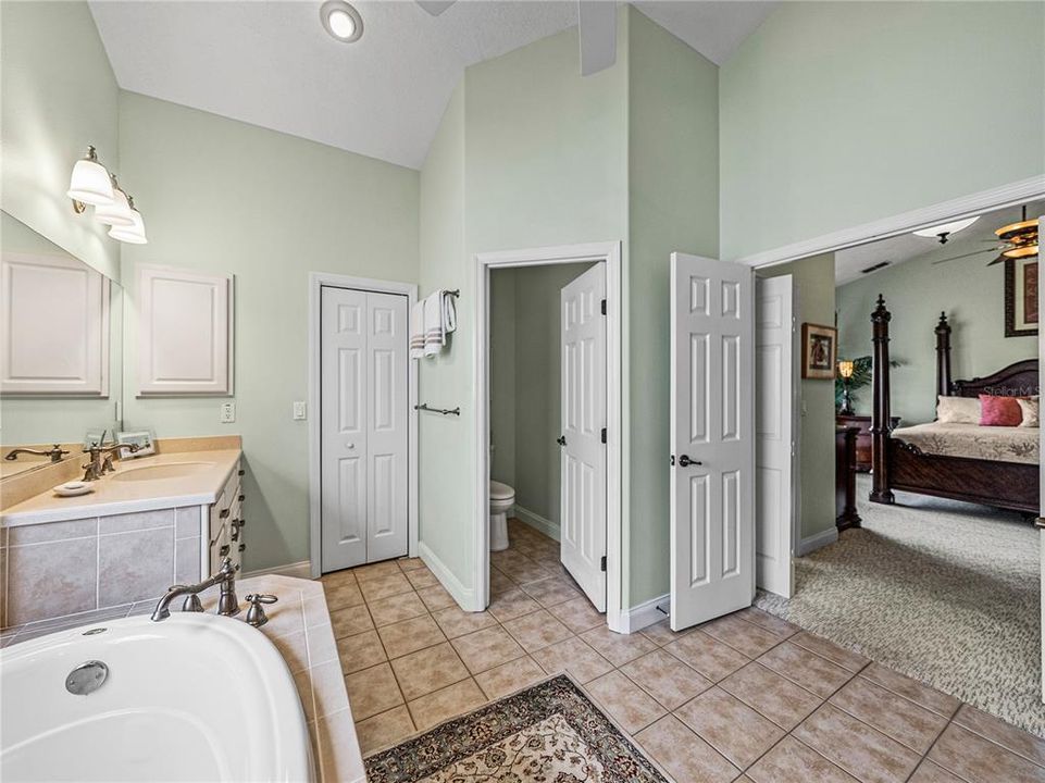 待售: $1,100,000 (3 贝兹, 3 浴室, 3281 平方英尺)