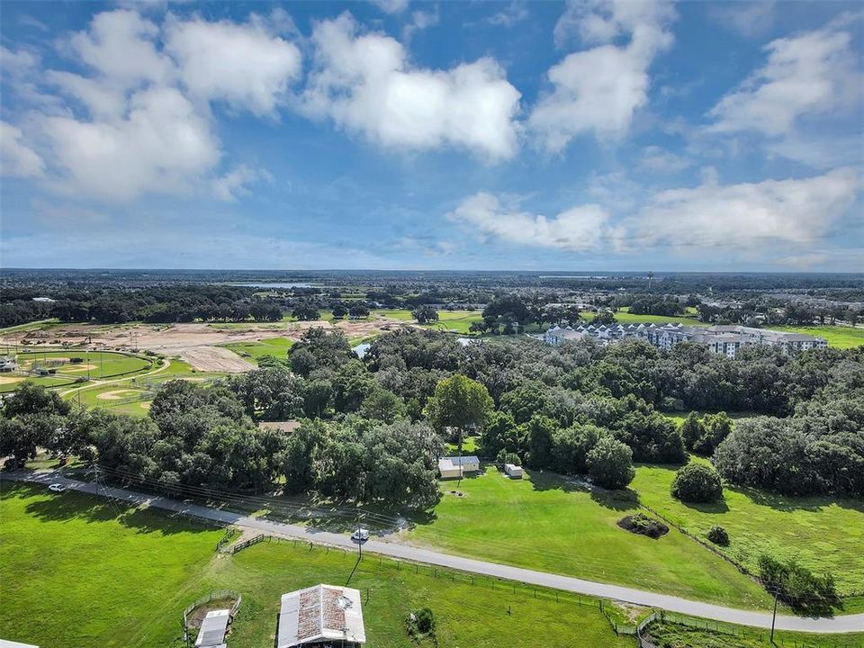 待售: $800,000 (4 贝兹, 2 浴室, 1340 平方英尺)