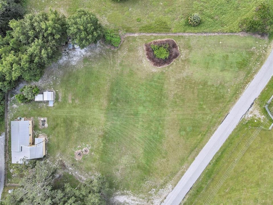 待售: $800,000 (4 贝兹, 2 浴室, 1340 平方英尺)