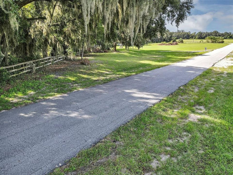 待售: $800,000 (4 贝兹, 2 浴室, 1340 平方英尺)