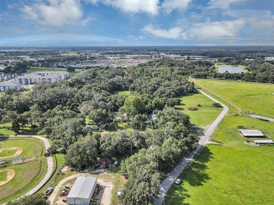 待售: $800,000 (4 贝兹, 2 浴室, 1340 平方英尺)