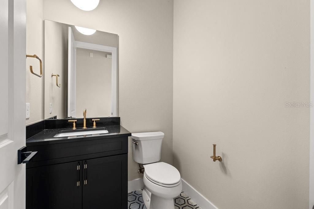 For Sale: $2,270,000 (4 beds, 3 baths, 4685 Square Feet)