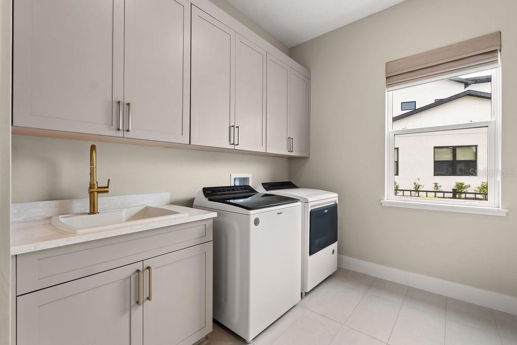 For Sale: $2,270,000 (4 beds, 3 baths, 4685 Square Feet)