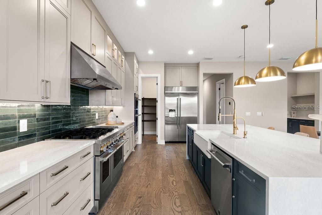 For Sale: $2,270,000 (4 beds, 3 baths, 4685 Square Feet)