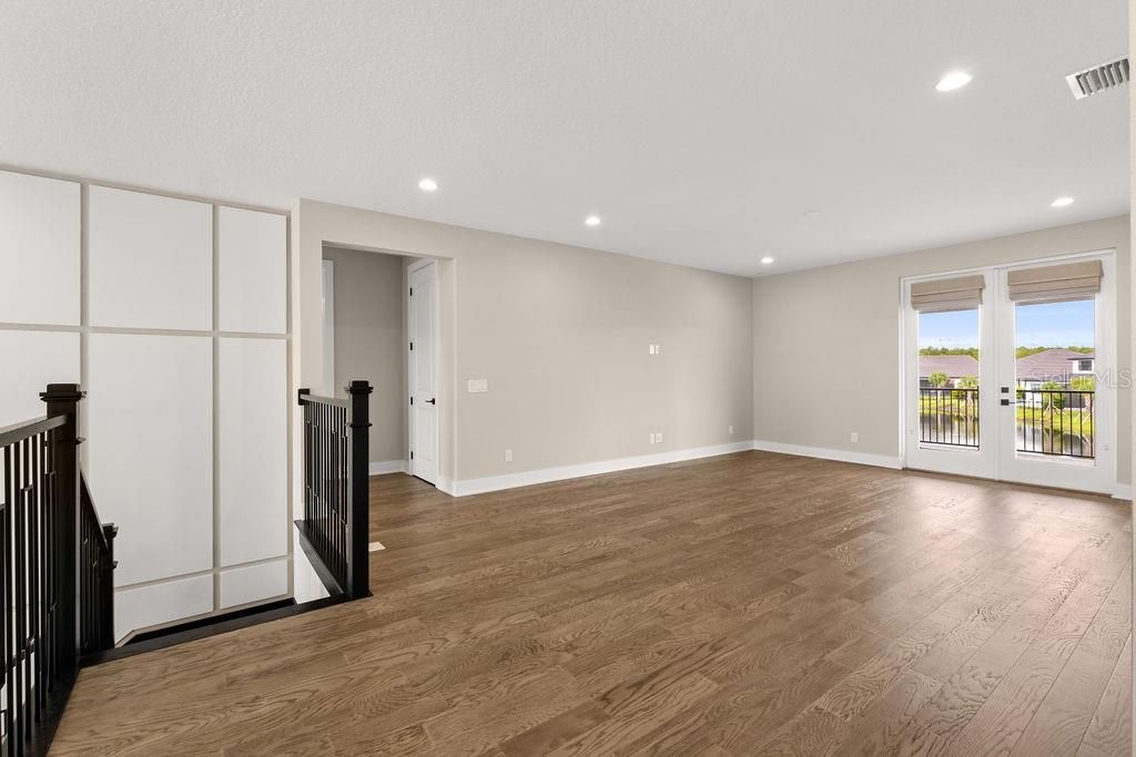 For Sale: $2,270,000 (4 beds, 3 baths, 4685 Square Feet)