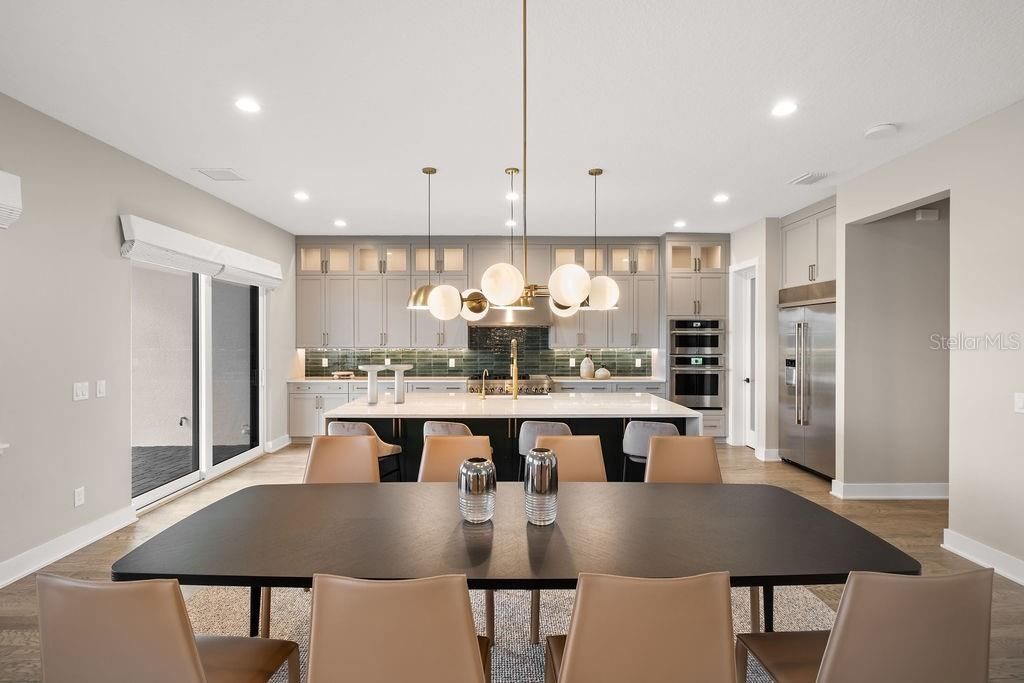 For Sale: $2,270,000 (4 beds, 3 baths, 4685 Square Feet)