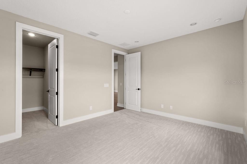 For Sale: $2,270,000 (4 beds, 3 baths, 4685 Square Feet)