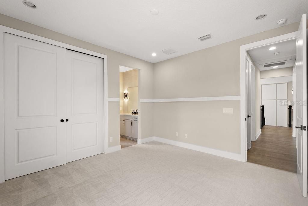 For Sale: $2,270,000 (4 beds, 3 baths, 4685 Square Feet)