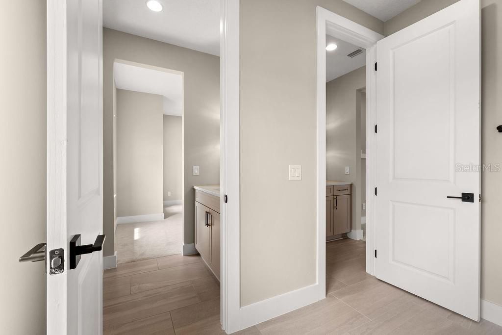 For Sale: $2,270,000 (4 beds, 3 baths, 4685 Square Feet)