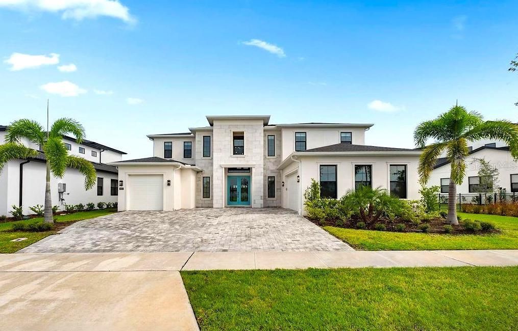 For Sale: $2,270,000 (4 beds, 3 baths, 4685 Square Feet)