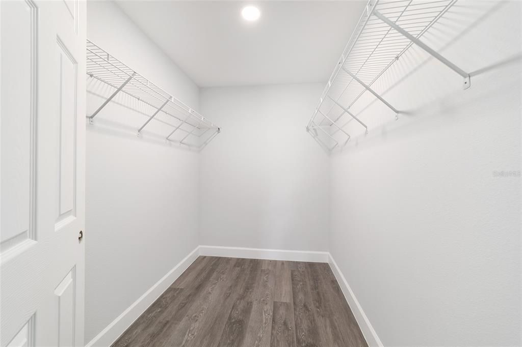 Activo con contrato: $244,900 (3 camas, 2 baños, 1380 Pies cuadrados)