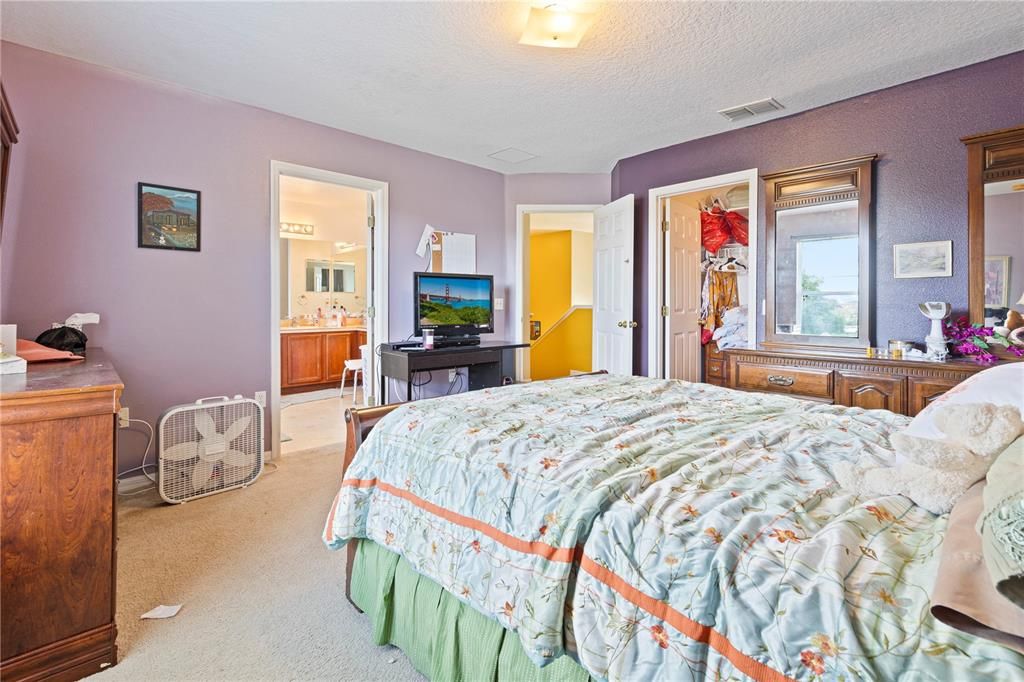 Active With Contract: $350,000 (4 beds, 2 baths, 2103 Square Feet)