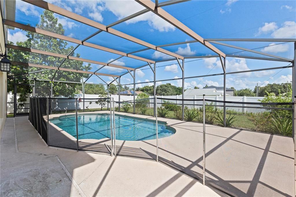 Active With Contract: $350,000 (4 beds, 2 baths, 2103 Square Feet)