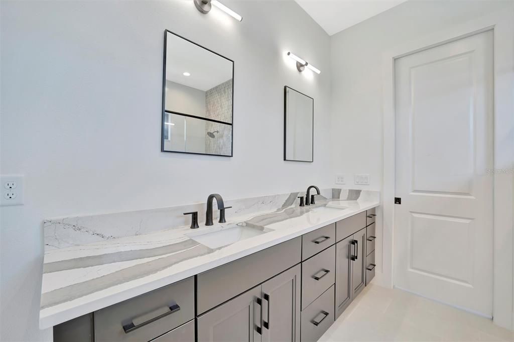 En Renta: $6,500 (3 camas, 2 baños, 2354 Pies cuadrados)