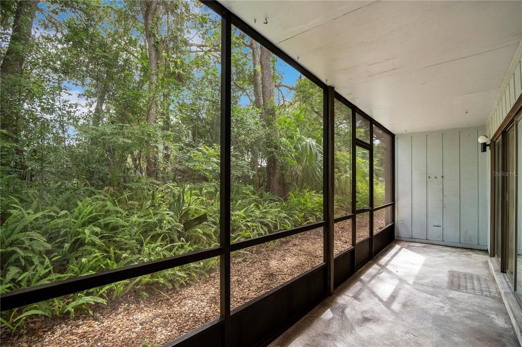 На продажу: $174,900 (2 спален, 2 ванн, 972 Квадратных фут)