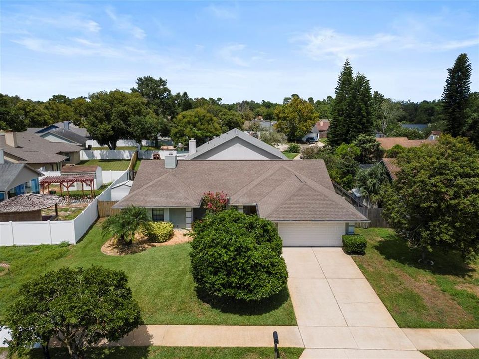 Recently Sold: $389,000 (3 beds, 2 baths, 1738 Square Feet)