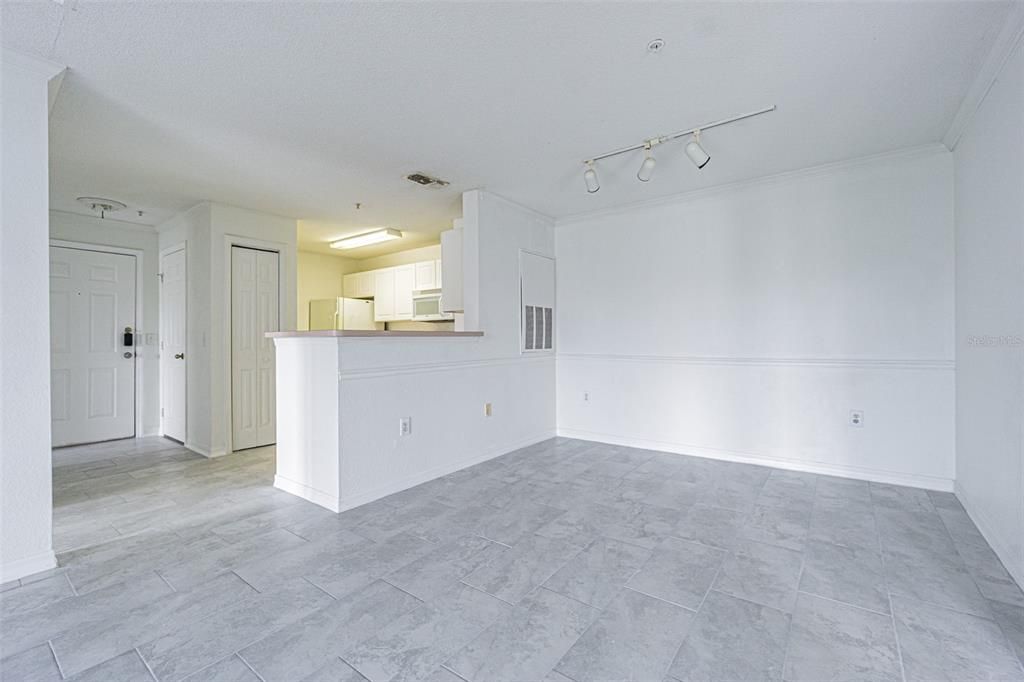 For Rent: $1,500 (2 beds, 2 baths, 1083 Square Feet)