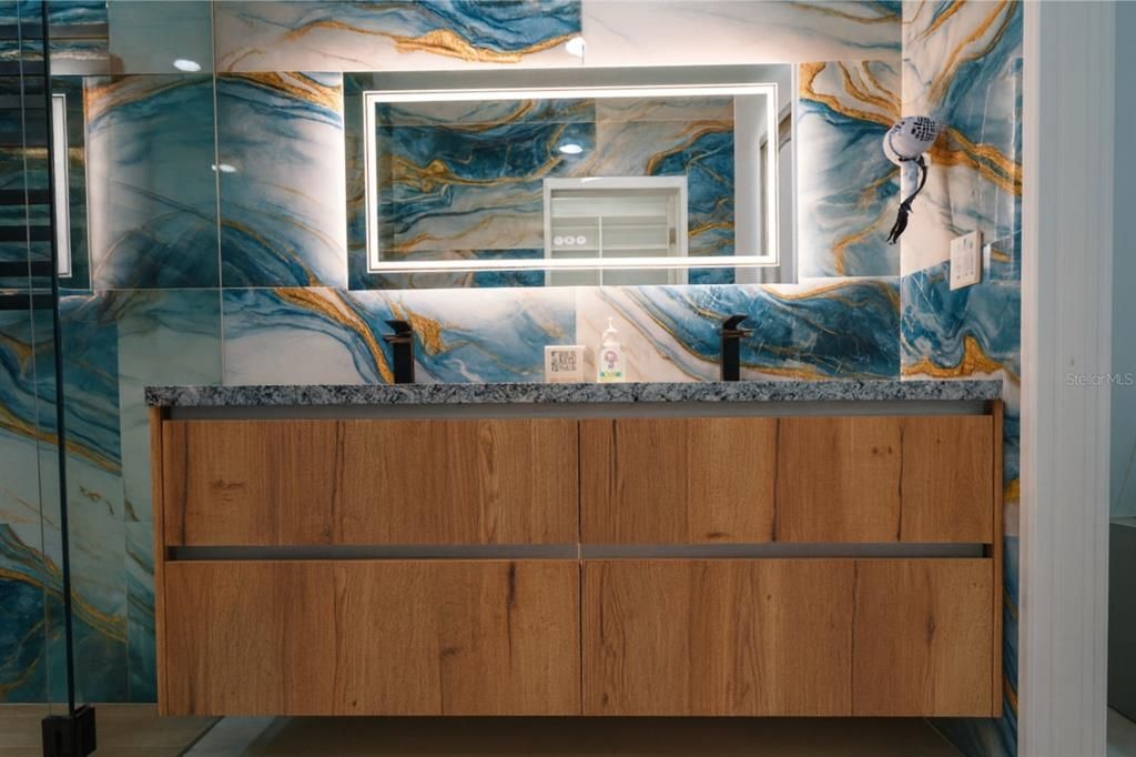 待售: $699,995 (3 贝兹, 2 浴室, 2196 平方英尺)