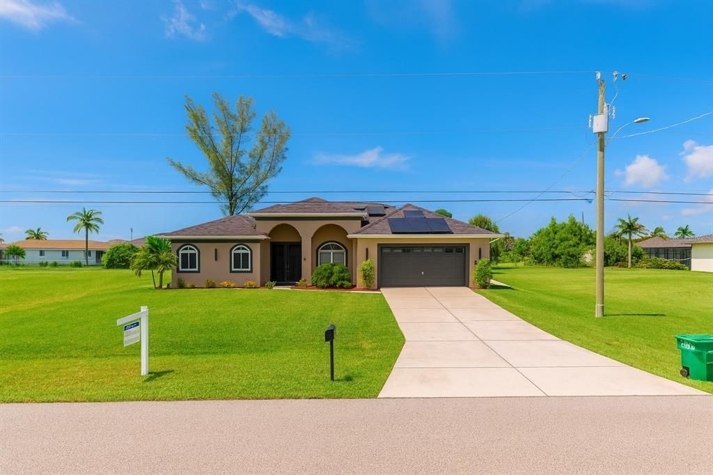 待售: $699,995 (3 贝兹, 2 浴室, 2196 平方英尺)