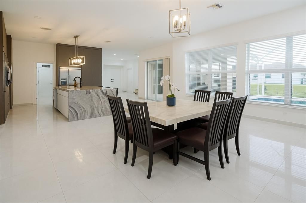 待售: $699,995 (3 贝兹, 2 浴室, 2196 平方英尺)