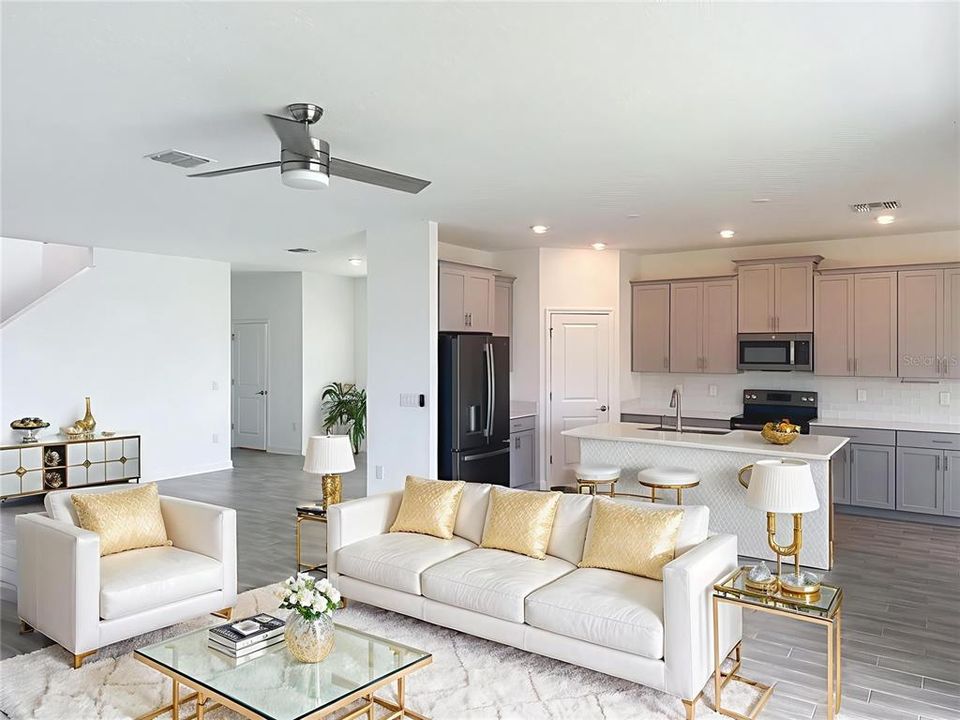 Под контрактом: $625,000 (6 спален, 4 ванн, 3855 Квадратных фут)