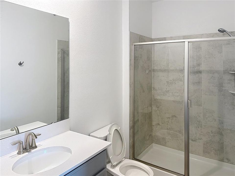 Под контрактом: $625,000 (6 спален, 4 ванн, 3855 Квадратных фут)