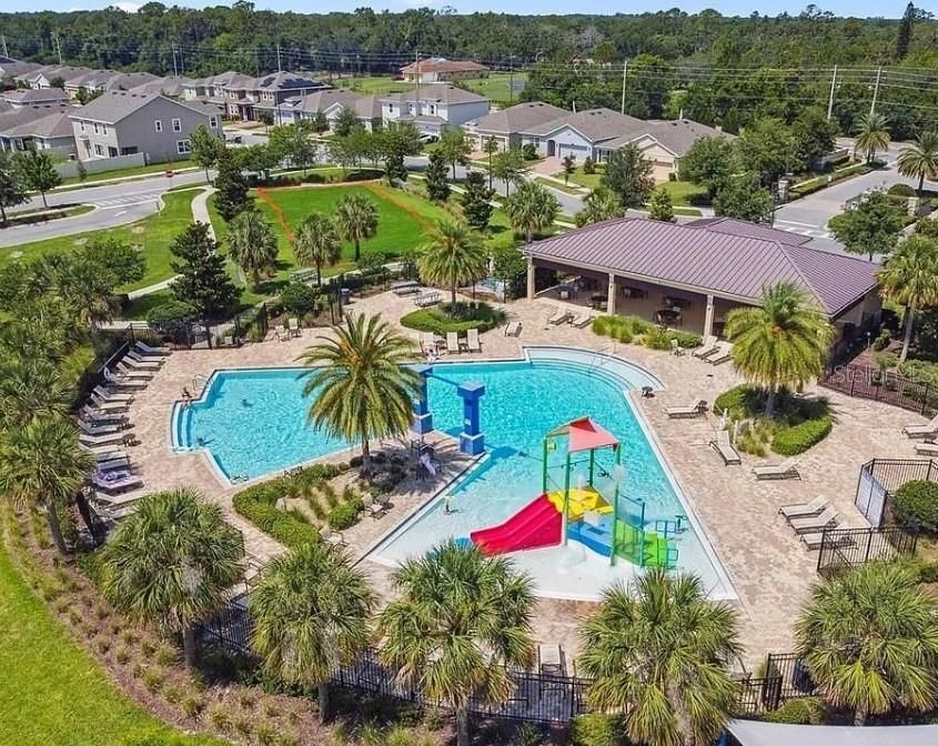 Под контрактом: $625,000 (6 спален, 4 ванн, 3855 Квадратных фут)