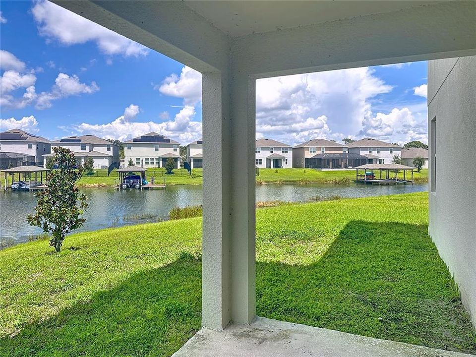 Под контрактом: $625,000 (6 спален, 4 ванн, 3855 Квадратных фут)