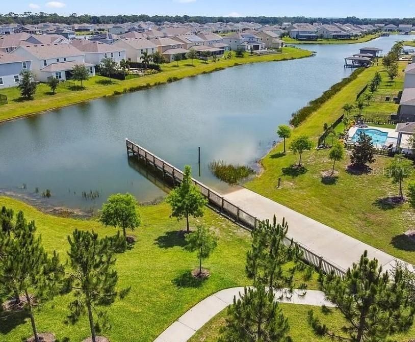 Под контрактом: $625,000 (6 спален, 4 ванн, 3855 Квадратных фут)