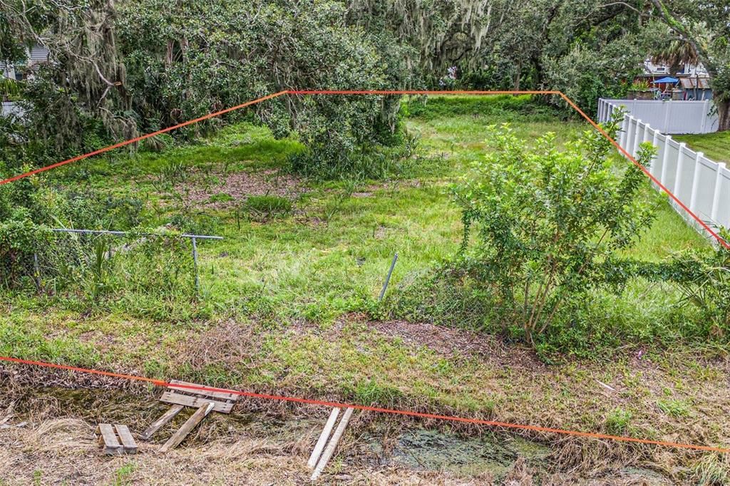 На продажу: $84,900 (0.34 acres)