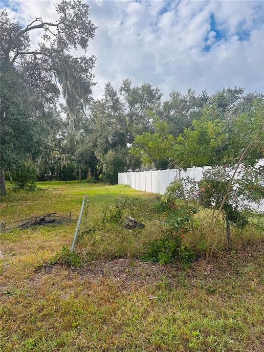 На продажу: $84,900 (0.34 acres)