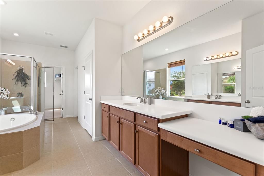 Active With Contract: $745,000 (6 beds, 4 baths, 4322 Square Feet)