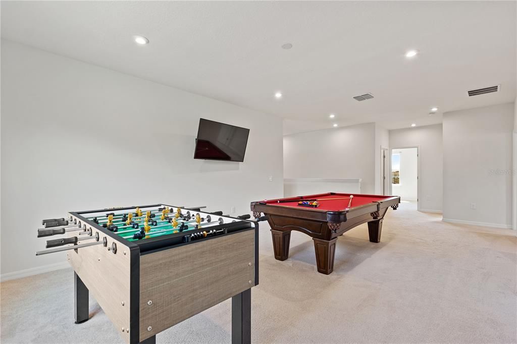 Active With Contract: $745,000 (6 beds, 4 baths, 4322 Square Feet)