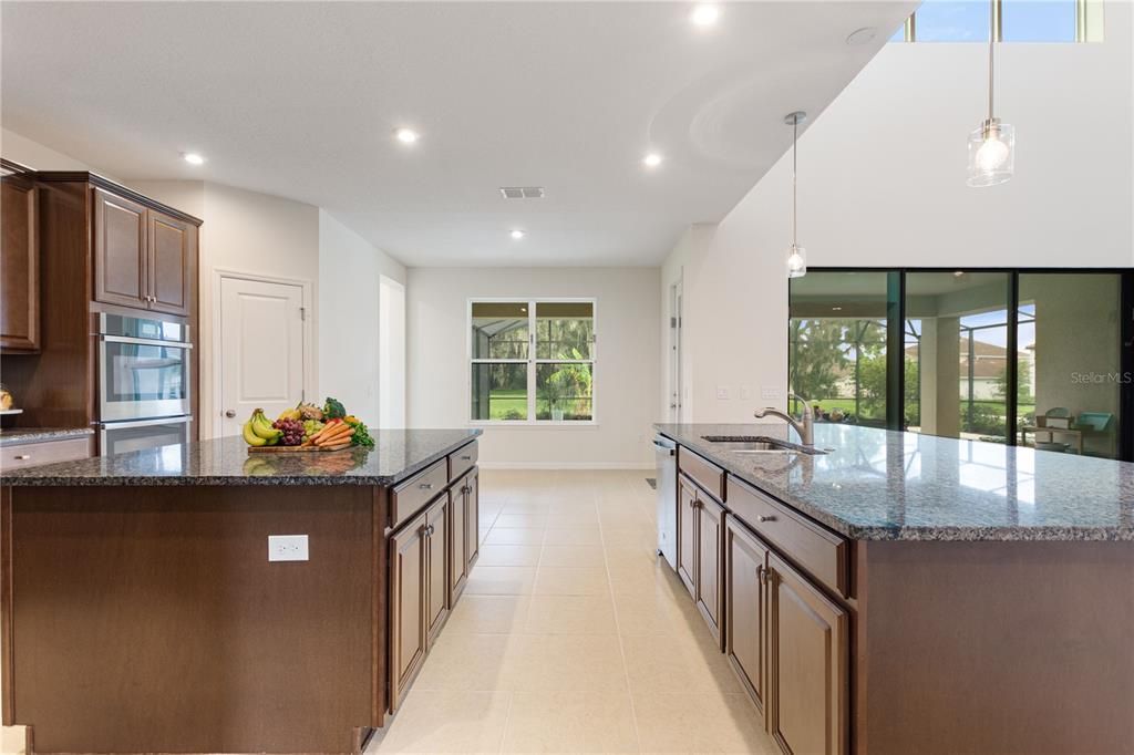 Active With Contract: $745,000 (6 beds, 4 baths, 4322 Square Feet)