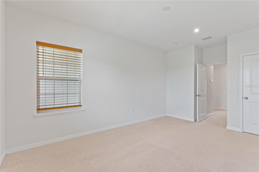 Active With Contract: $745,000 (6 beds, 4 baths, 4322 Square Feet)