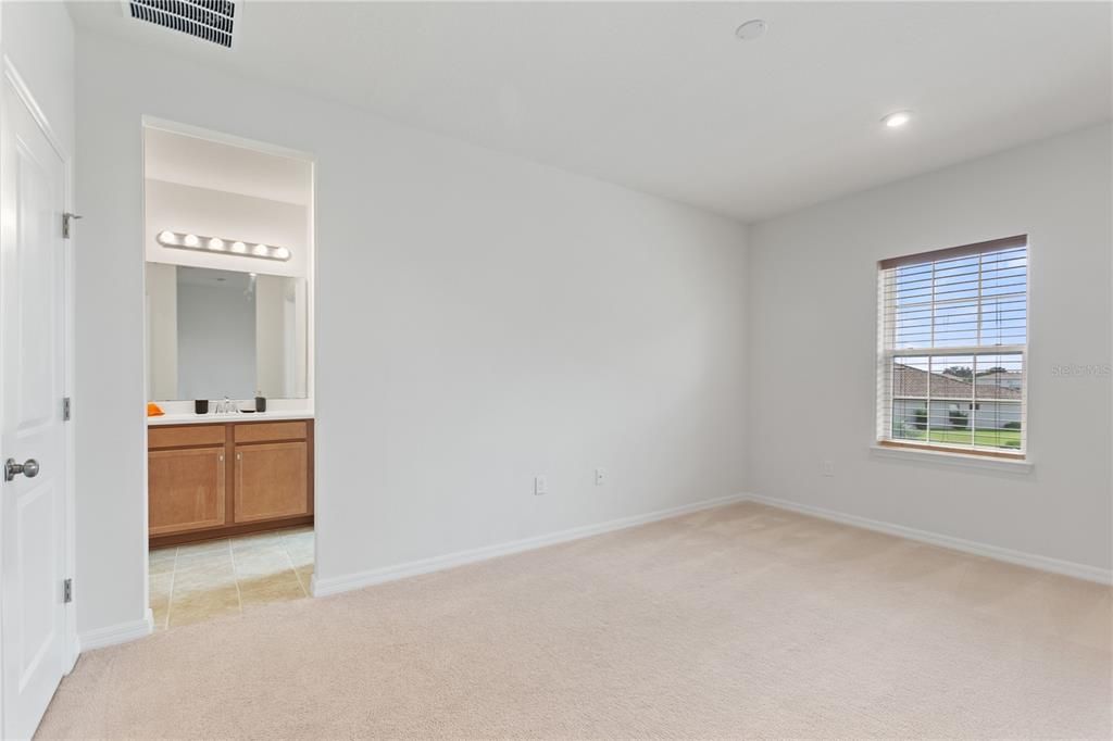 Active With Contract: $745,000 (6 beds, 4 baths, 4322 Square Feet)