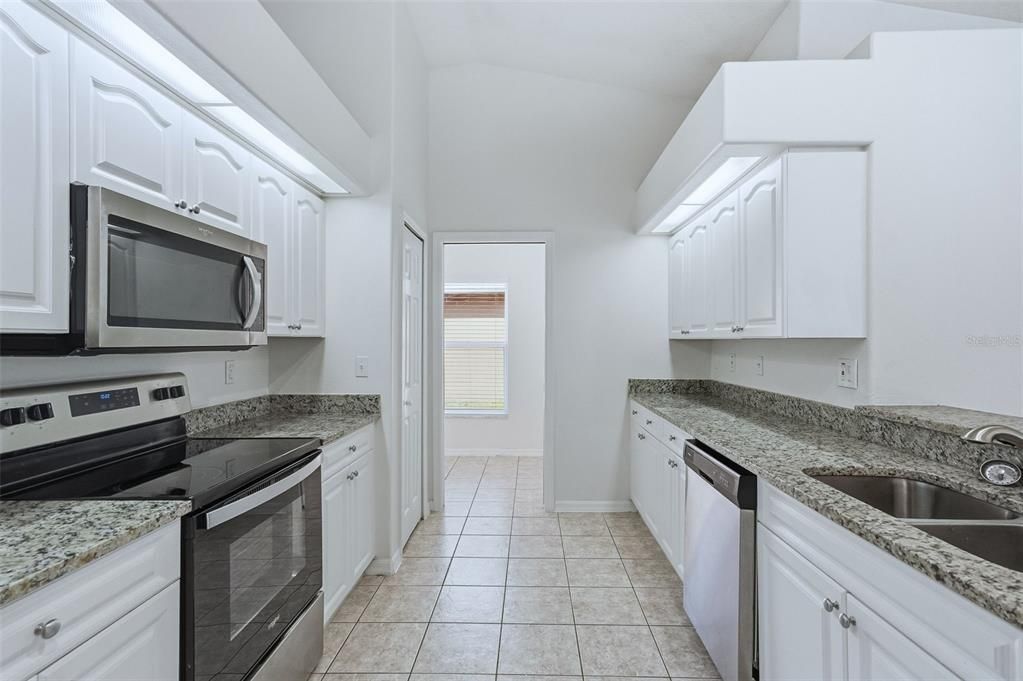 Active With Contract: $379,900 (3 beds, 2 baths, 1398 Square Feet)