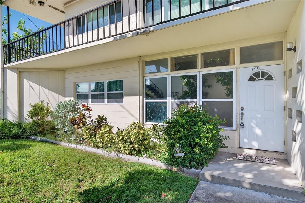 待售: $89,500 (2 贝兹, 1 浴室, 720 平方英尺)