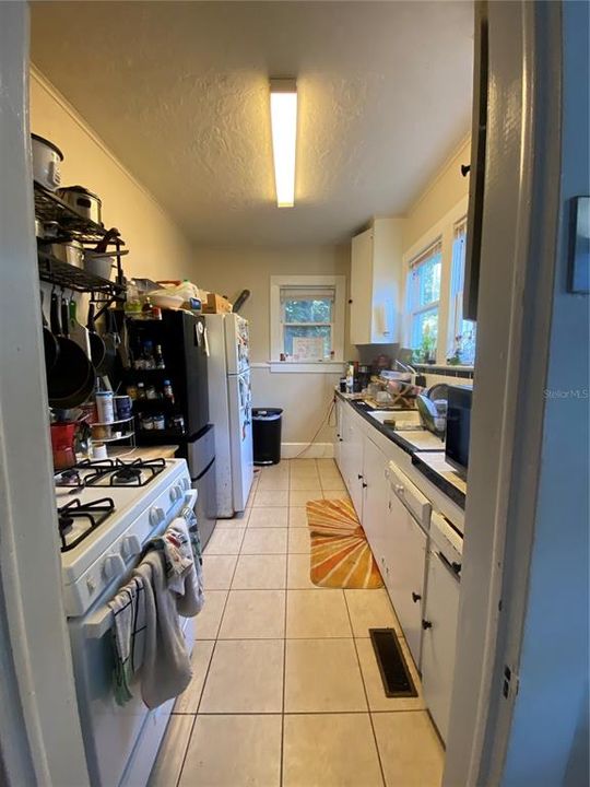 待售: $698,000 (7 贝兹, 0 浴室, 2826 平方英尺)