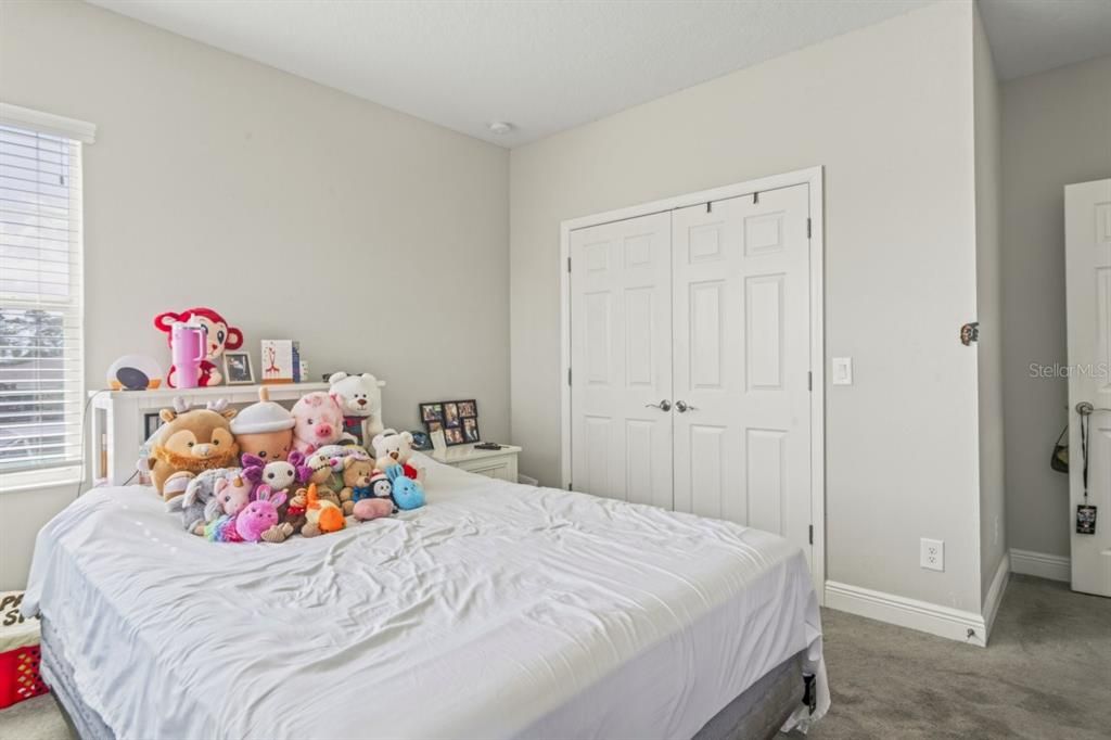 For Sale: $1,300,000 (6 beds, 5 baths, 4672 Square Feet)