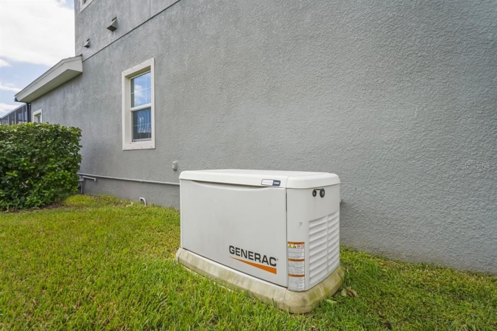 For Sale: $1,300,000 (6 beds, 5 baths, 4672 Square Feet)