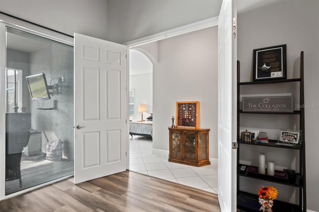 For Sale: $1,300,000 (6 beds, 5 baths, 4672 Square Feet)