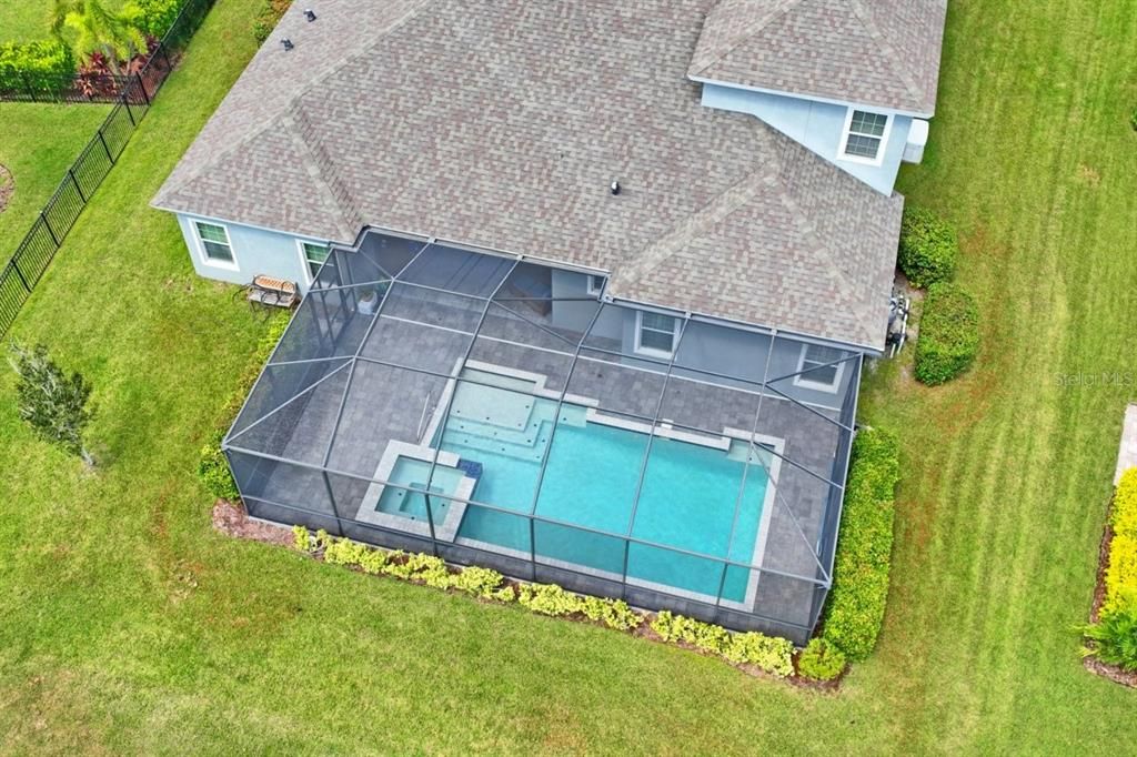 For Sale: $1,300,000 (6 beds, 5 baths, 4672 Square Feet)